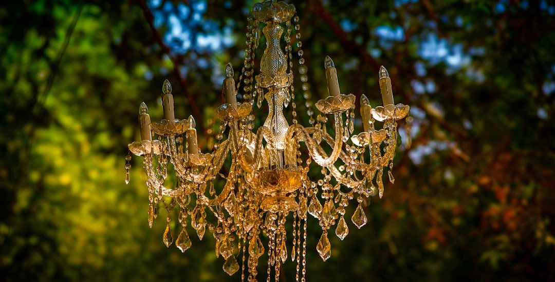 Photo Crystal chandelier